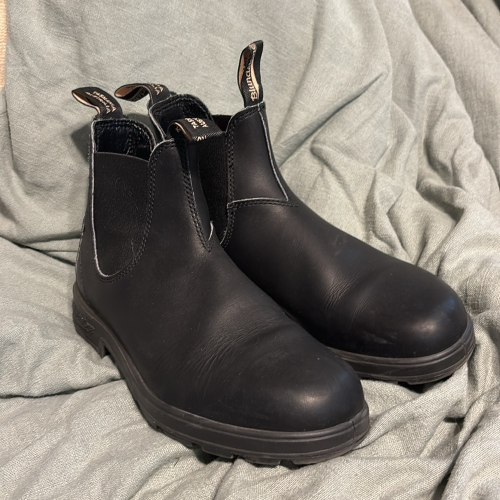 Blundstone Black Leeather Womens 10.5 US